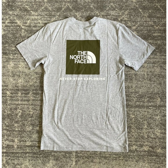 The North Face Mens S Tee Shirt Gray Logo Never Stop Exploring NWT L9 - Picture 2 of 8